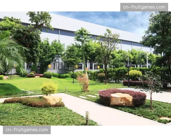 垃圾自动分类与运输系统在场馆内运行 打造数字化绿色清洁新范式